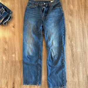 Levi's Straight Leg Blue Jeans
